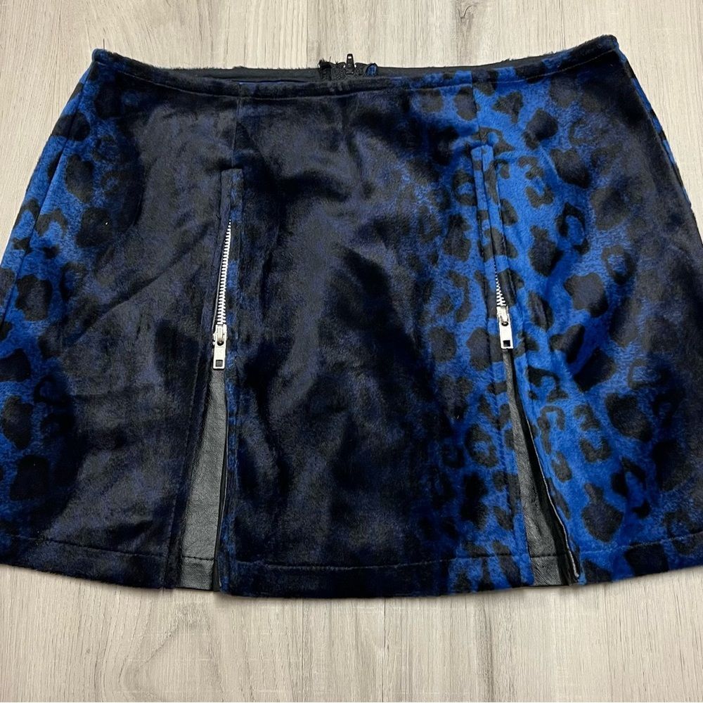 NWT vintage Lip Service blue black faux fur animal print miniskirt sz M zippers - Picture 8 of 11